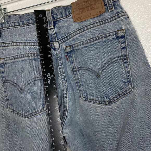 Levis 550 Jeans Womens Light Wash Relaxed Tapered Raw Hem Zip Fly Red Tab Denim - Picture 7 of 15